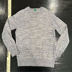 Light gray sweater by United Colors of Benetton in child’s size 8/9